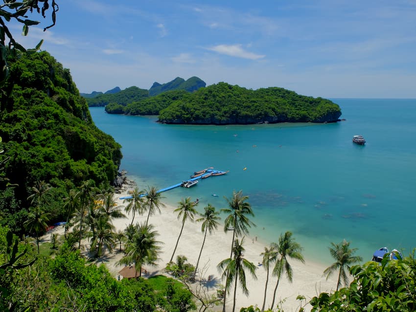 Beaches_in_Phang_Nga